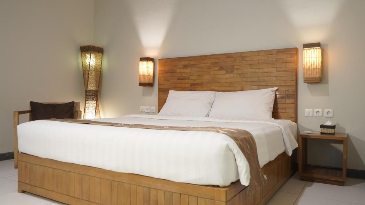 Syailendra Hotel Syariah Джепара Экстерьер фото