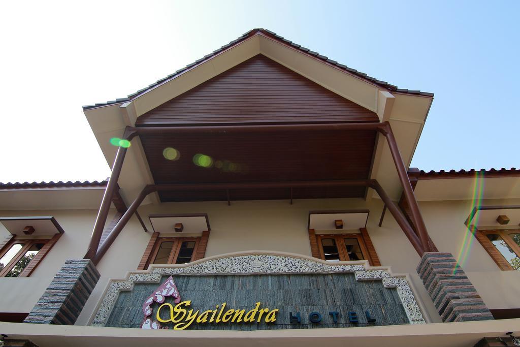 Syailendra Hotel Syariah Джепара Экстерьер фото
