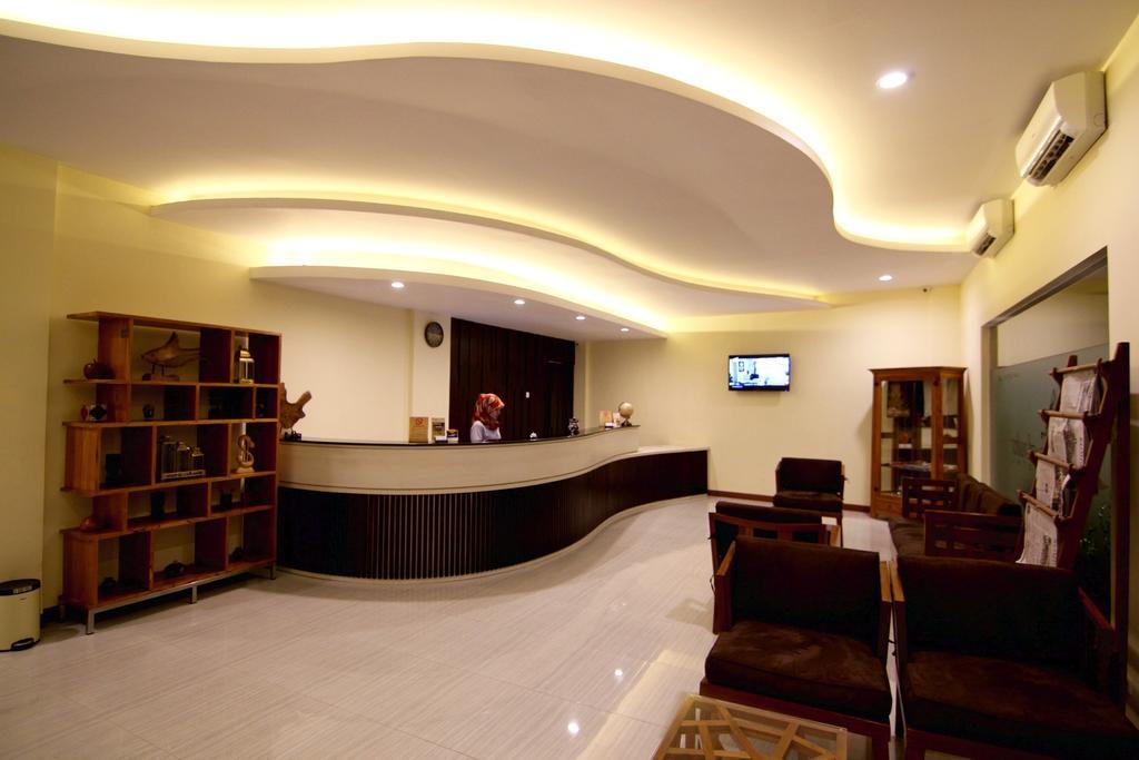 Syailendra Hotel Syariah Джепара Экстерьер фото
