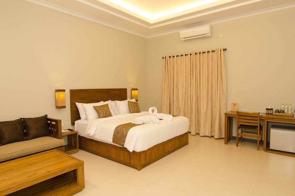Syailendra Hotel Syariah Джепара Экстерьер фото