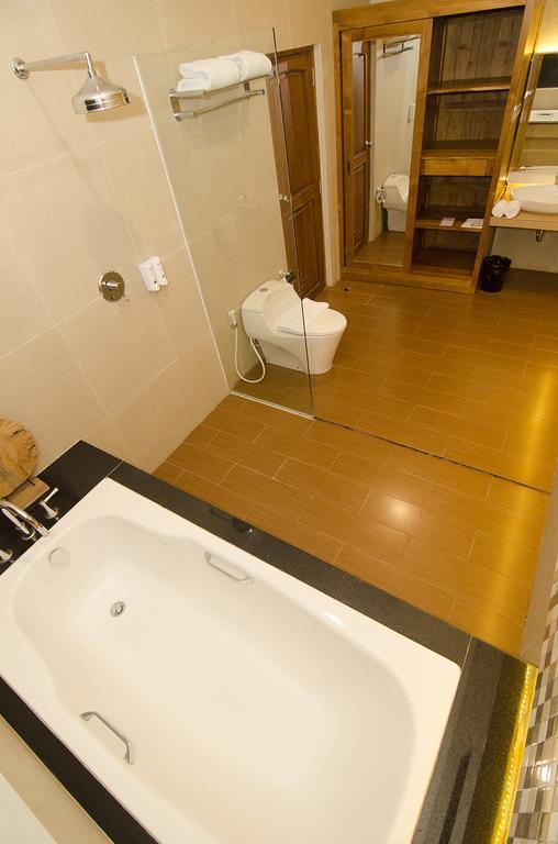 Syailendra Hotel Syariah Джепара Экстерьер фото